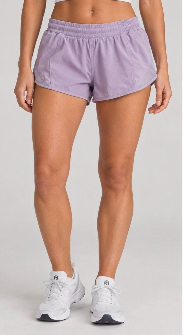 Lululemon Hotty Hot Shorts Size 6 Lavender Purple 2.5” Running Athletic